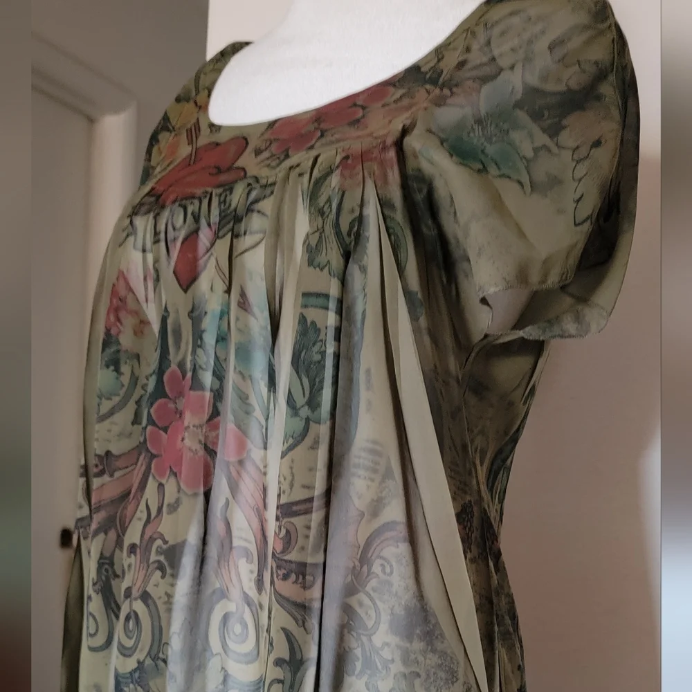 Dress - Picture 2 of 8